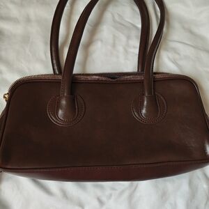 Elegant Brown Leather Handbag